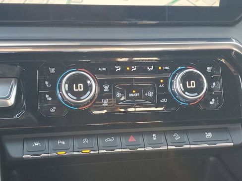 Used 2024 GMC Sierra 1500 Denali Ultimate image 34