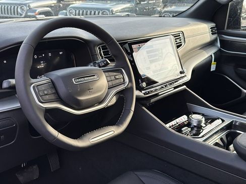 New 2026 Jeep Grand Wagoneer Limited AWD/4WD image 13