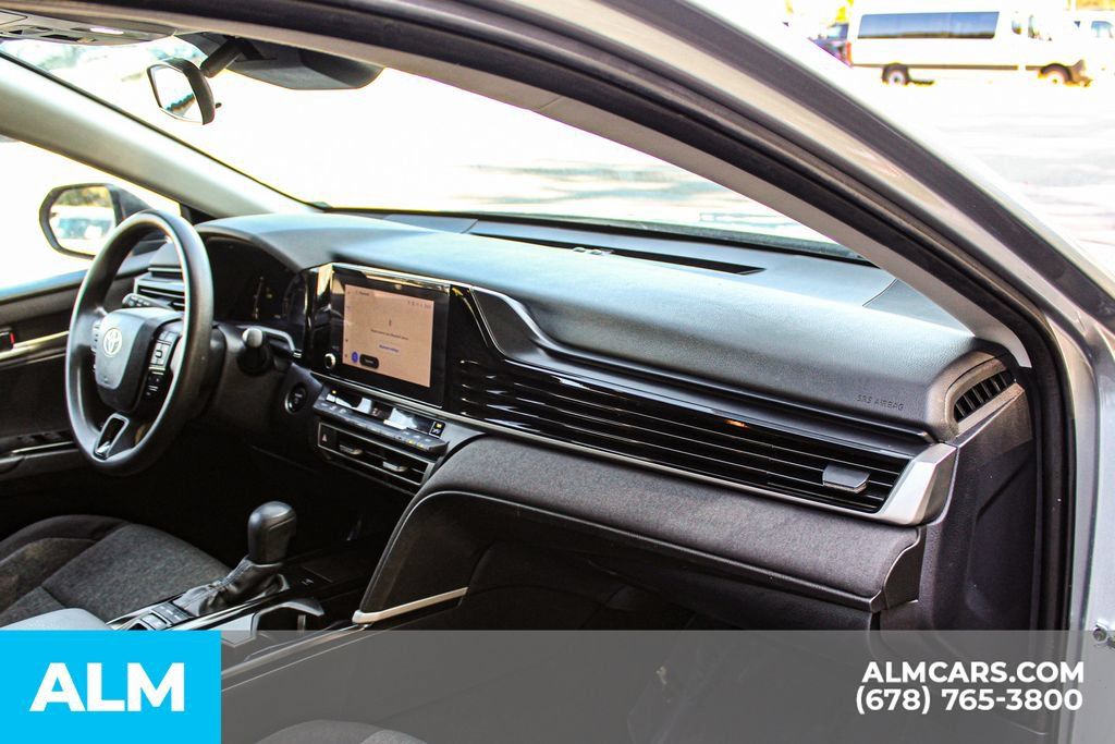 Used 2025 Toyota Camry LE FWD image 22
