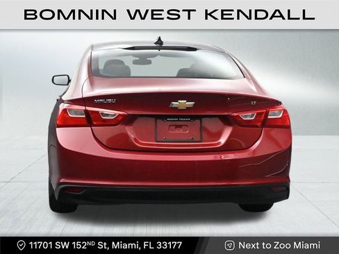 Used 2017 Chevrolet Malibu LT image 4