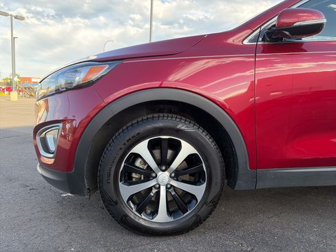 Used 2017 Kia Sorento EX w/ EX Premium Package FWD image 11