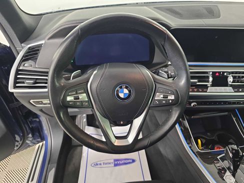 Used 2023 BMW X5 xDrive45e image 12