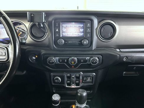 Used 2020 Jeep Gladiator Sport w/ Quick Order Package 24S AWD/4WD image 12