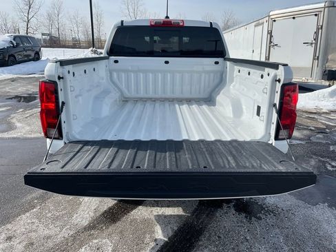 New 2025 Chevrolet Colorado W/T image 27