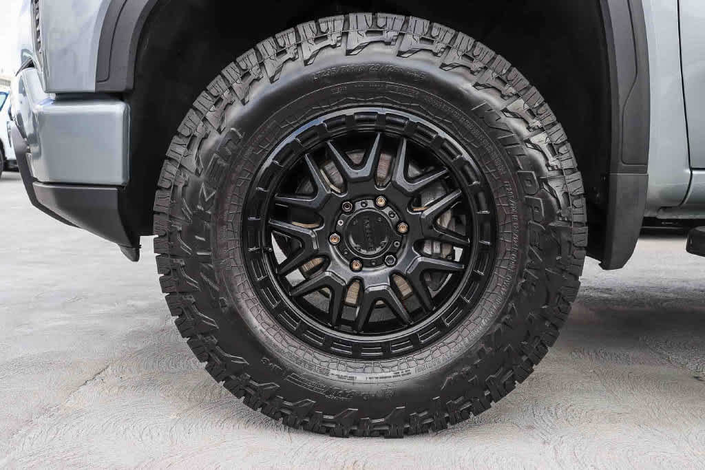 Used 2025 GMC Sierra 1500 Elevation w/ LPO, Elevation Black Package RWD image 11