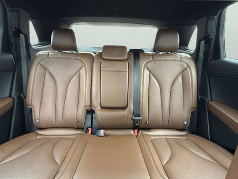 Used 2023 Lincoln Nautilus Reserve image 26