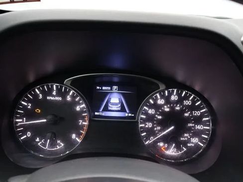 Used 2017 Nissan Pathfinder SV AWD/4WD image 27
