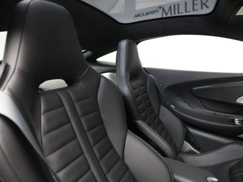 Used 2025 McLaren GTS RWD image 33