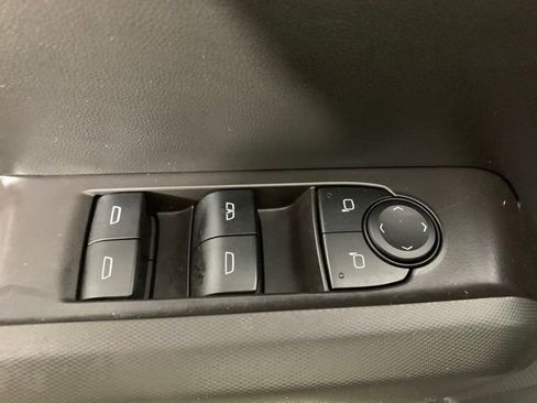 Used 2025 GMC Canyon Elevation AWD/4WD image 28