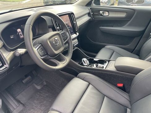 Used 2026 Volvo XC40 B5 Ultra w/ Climate Package image 11