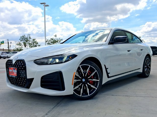 New 2026 BMW 430i xDrive w/ M Sport Package AWD/4WD image 2
