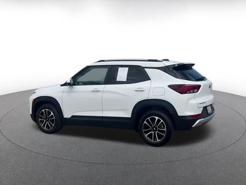 Used 2024 Chevrolet TrailBlazer LT w/ Driver Confidence Package image 10