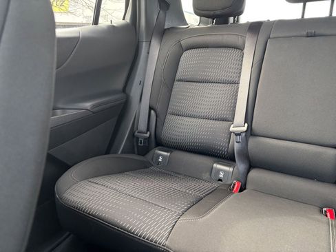 Used 2025 Chevrolet Equinox LT image 39