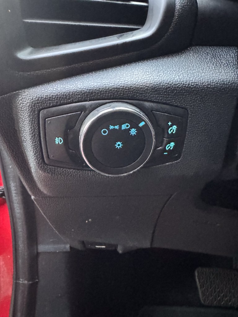Used 2021 Ford EcoSport SE FWD image 12