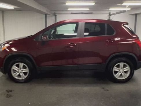 Certified 2017 Chevrolet Trax LS w/ Fleet Convenience Package AWD/4WD image 6