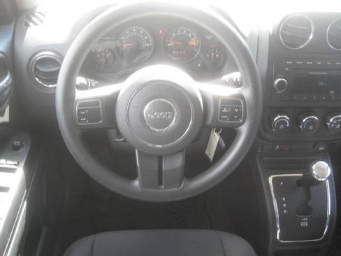 Used 2014 Jeep Patriot Sport w/ Power Value Group AWD/4WD image 13