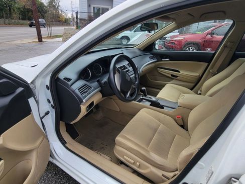 Used 2011 Honda Accord LX-P image 10