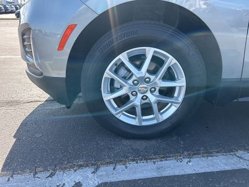 Used 2023 Chevrolet Equinox LT image 18