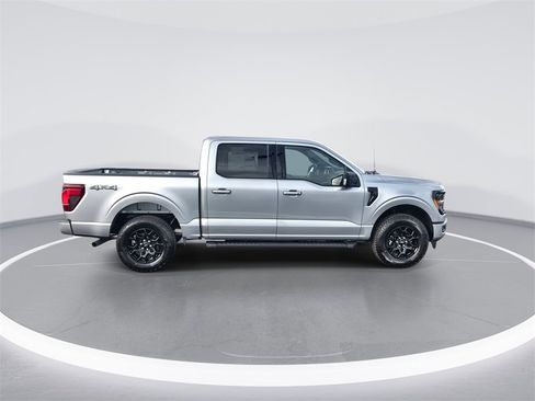 New 2025 Ford F150 XLT w/ Equipment Group 302A MID image 9