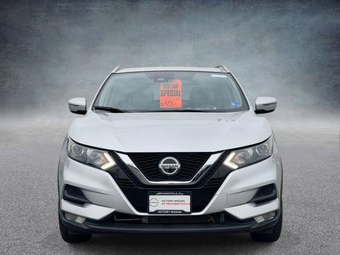 Used 2022 Nissan Rogue Sport SV image 8