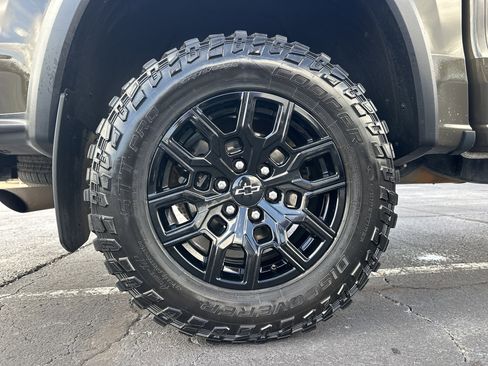 Certified 2023 Chevrolet Colorado Trail Boss w/ Advanced Trailering Package image 18