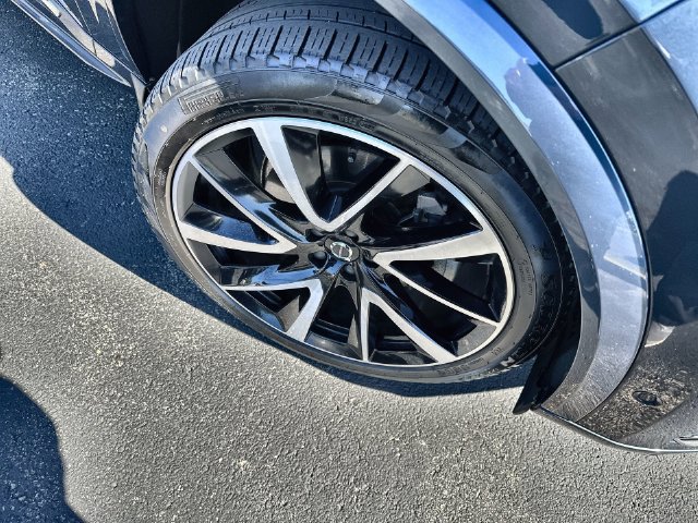 Used 2023 Volvo XC90 B5 Plus w/ Protection Package AWD/4WD image 13