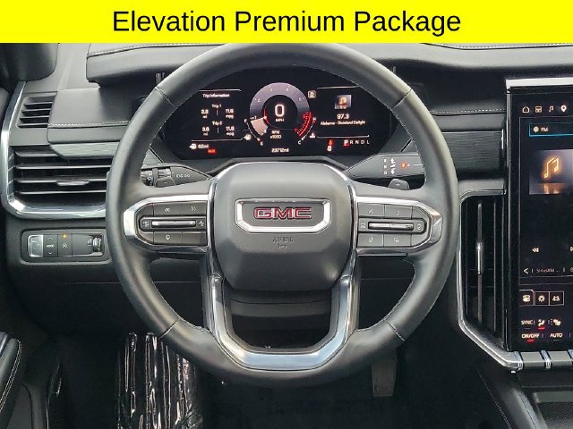 Used 2026 GMC Acadia Elevation w/ Elevation Premium Package FWD image 10