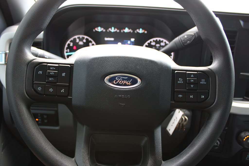 Used 2024 Ford F350 XL w/ 360-Degree Camera Package RWD image 25