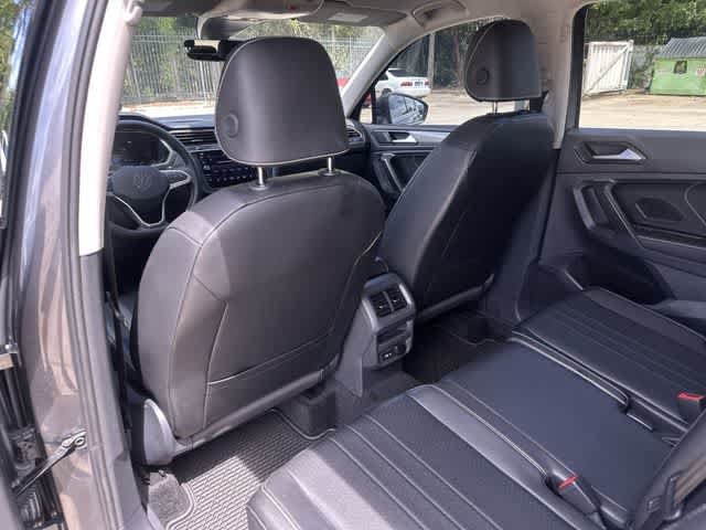 Used 2024 Volkswagen Tiguan SE FWD image 24
