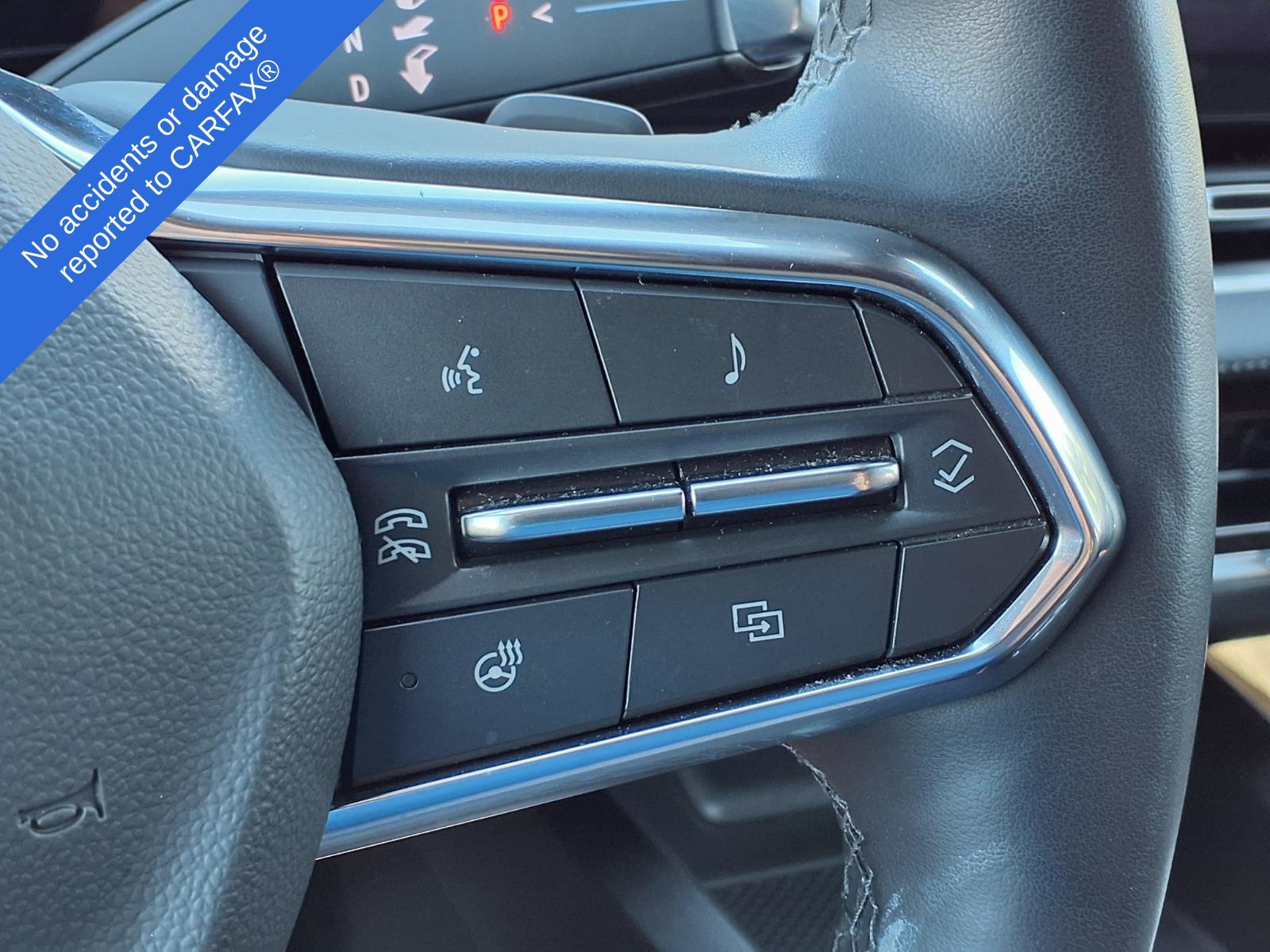 Used 2025 Chevrolet Equinox LT w/ Safety and Technology Package FWD image 27