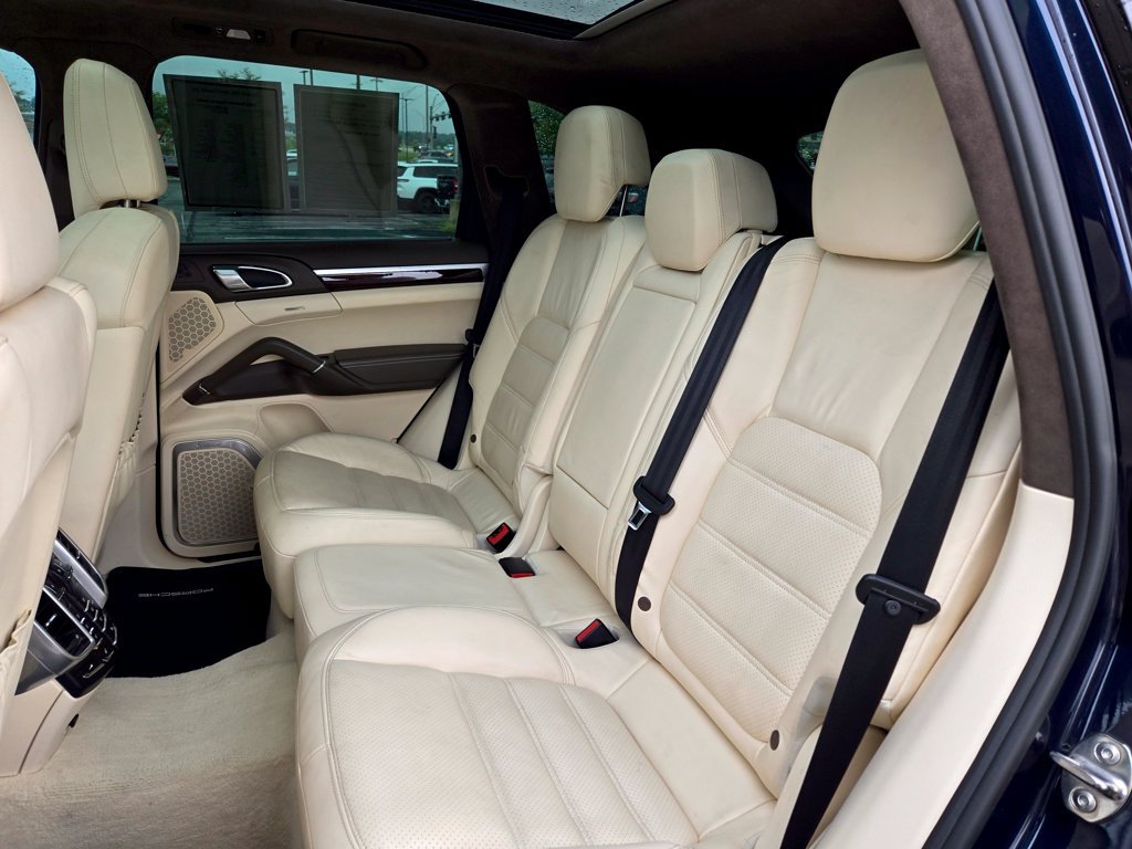 Used 2011 Porsche Cayenne Turbo AWD/4WD image 30