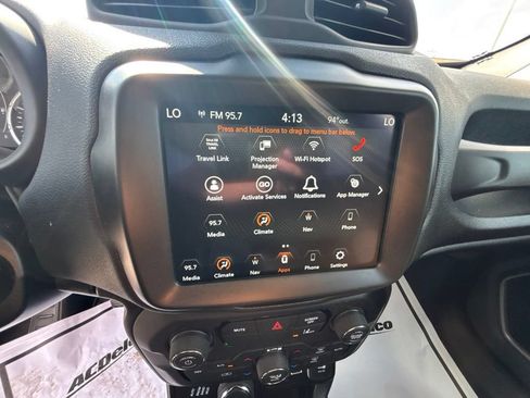 Used 2023 Jeep Renegade Latitude AWD/4WD image 26