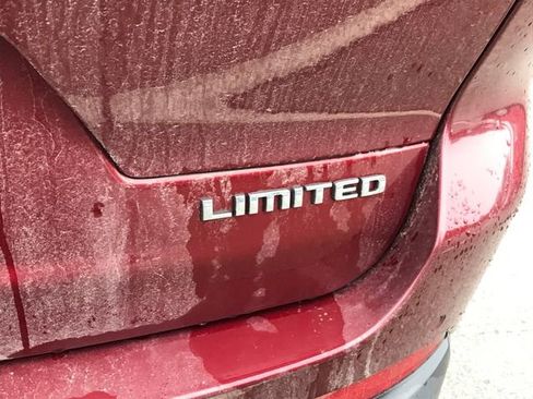 Used 2021 Jeep Grand Cherokee L Limited image 3