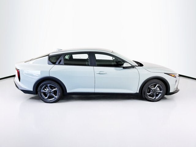 New 2026 Kia K4 FWD image 4