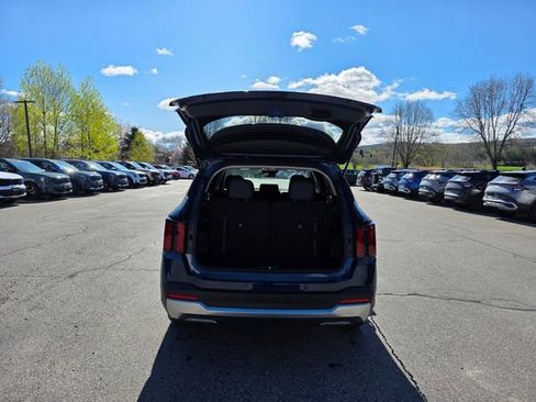 New 2026 Kia Sorento S w/ S Panoramic Sunroof Package AWD/4WD image 9