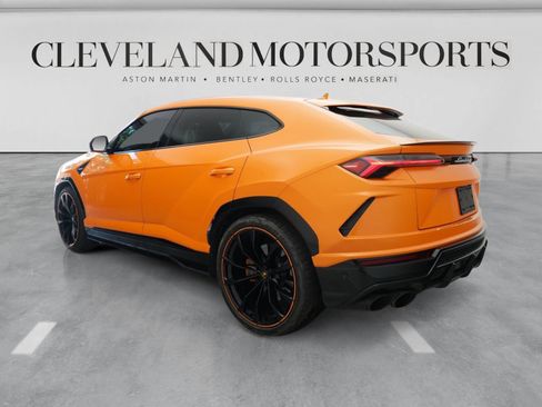 Used 2022 Lamborghini Urus AWD/4WD image 56