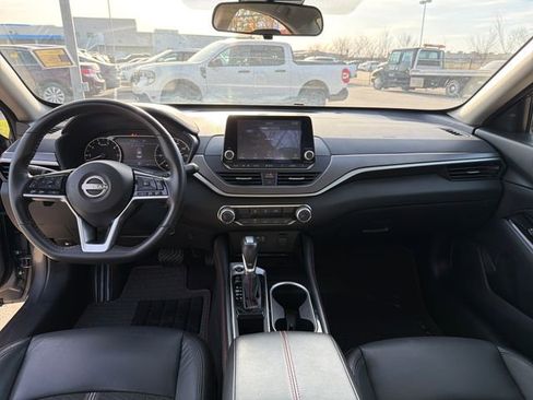 Used 2024 Nissan Altima 2.5 SR image 15