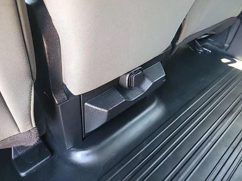 Used 2017 Ford F150 XL w/ XL Power Equipment Group AWD/4WD image 36