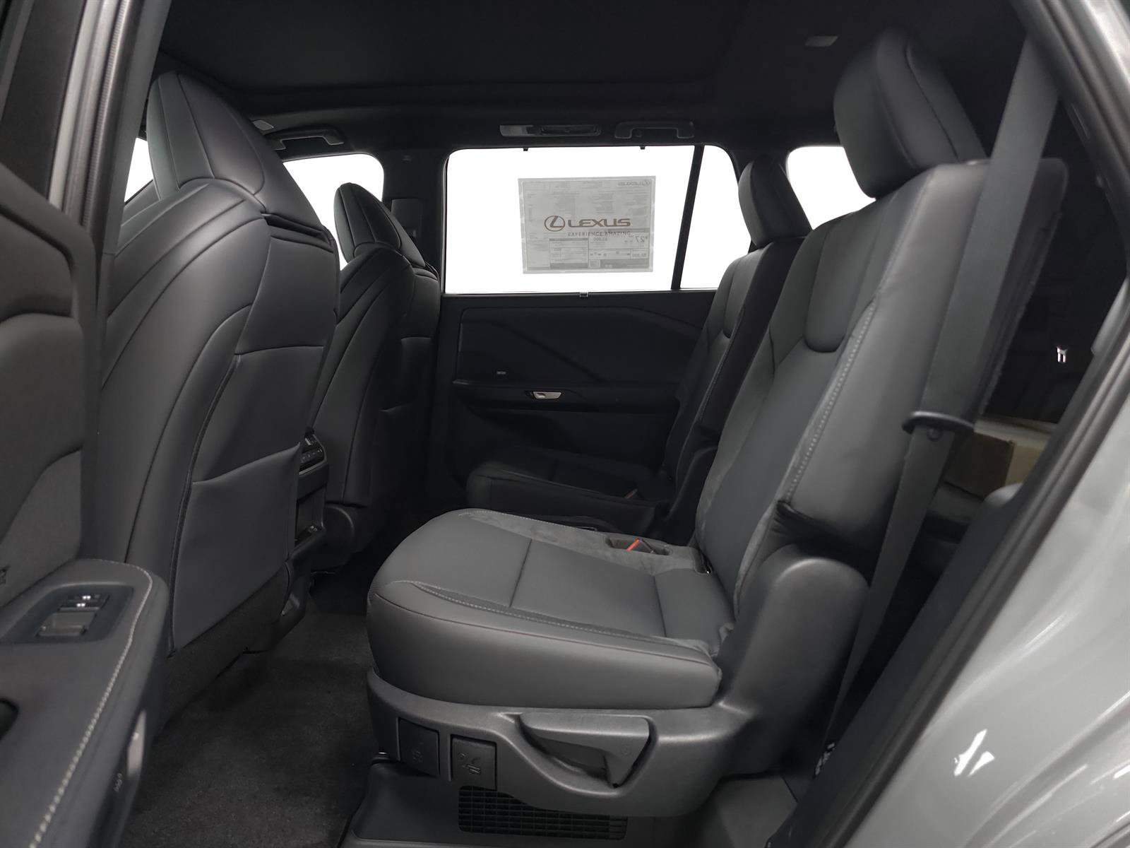 New 2026 Lexus TX 500h AWD w/ Technology Package image 7