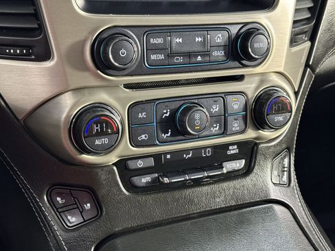 Used 2019 GMC Yukon Denali w/ Denali Ultimate Package AWD/4WD image 33