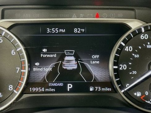 Used 2024 Nissan Pathfinder SV FWD image 12