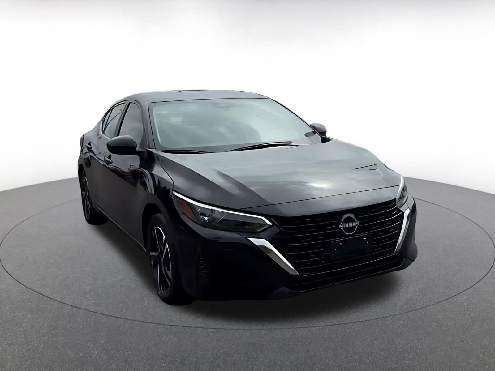 Used 2025 Nissan Sentra SV FWD image 3