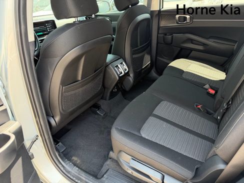 New 2026 Kia Sorento LX FWD image 19