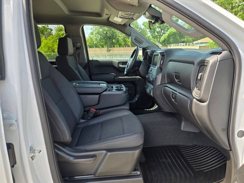 Used 2025 Chevrolet Silverado 1500 Custom Trail Boss AWD/4WD image 27