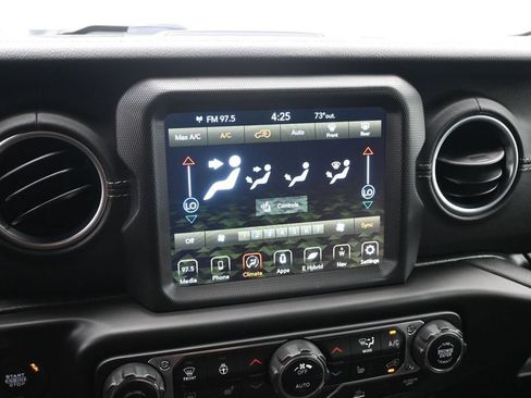 Used 2021 Jeep Wrangler Unlimited Sahara w/ Cold Weather Group AWD/4WD image 13