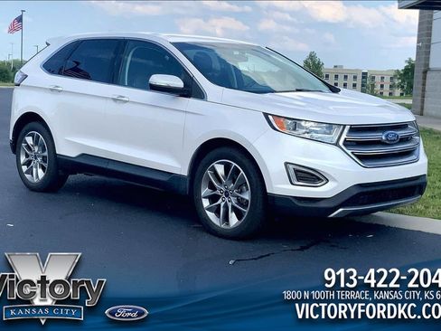 Used 2018 Ford Edge Titanium w/ Technology Package FWD image 1