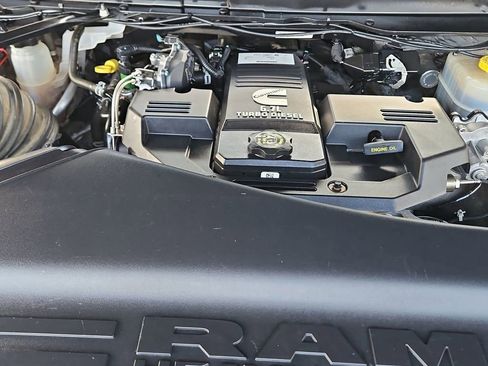 Used 2022 RAM 2500 Limited image 22