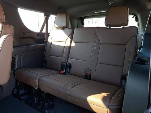 New 2026 Chevrolet Suburban High Country w/ Sun And Tow Package image 6