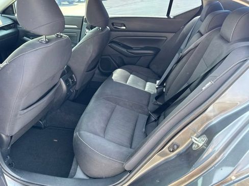 Used 2020 Nissan Altima 2.5 SV AWD/4WD image 18