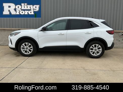 Used 2023 Ford Escape Active image 2